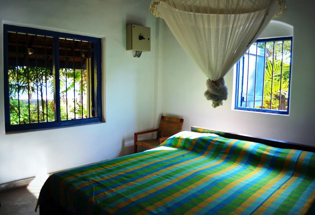 15Lmd Villa In Front Of The Lagoon 拜蒂克洛 客房 照片